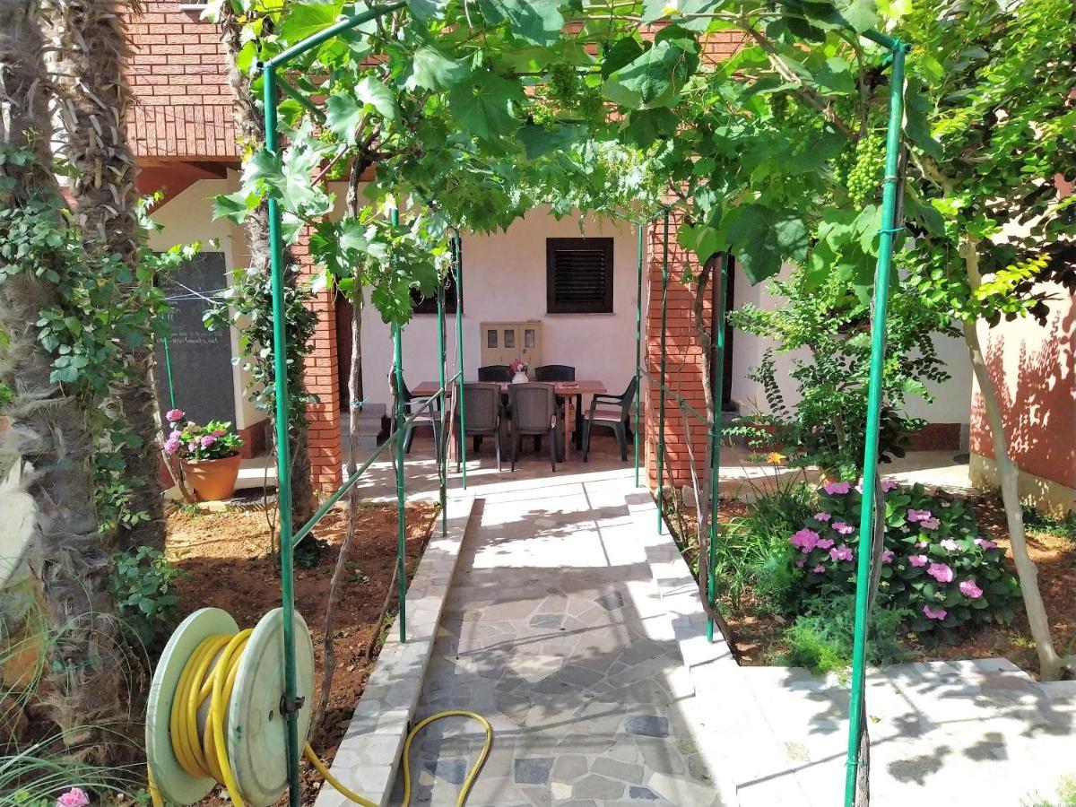 No Stress On Cres Apartment Exterior photo